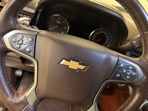 Used 2018 Chevrolet Tahoe Premier AWD/4WD image 19