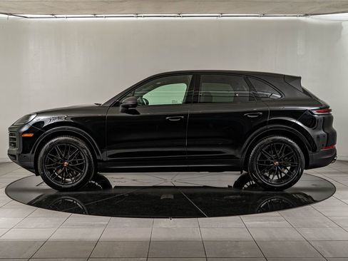 New 2026 Porsche Cayenne AWD/4WD image 2