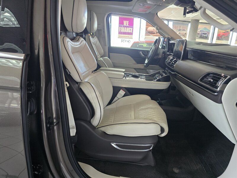 Used 2018 Lincoln Navigator L Black Label AWD/4WD image 20