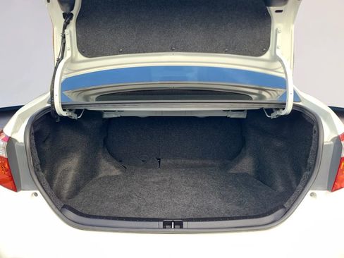 Used 2015 Toyota Corolla S image 20