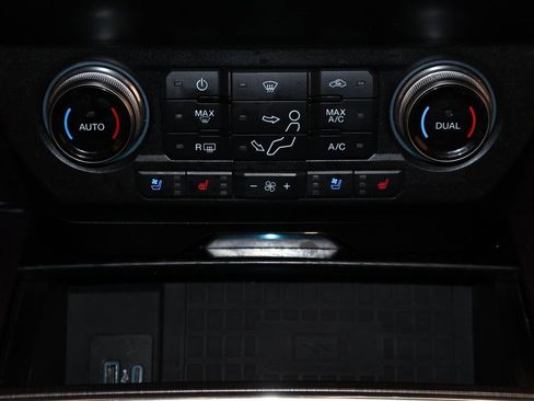 Used 2020 Ford F350 Limited image 31