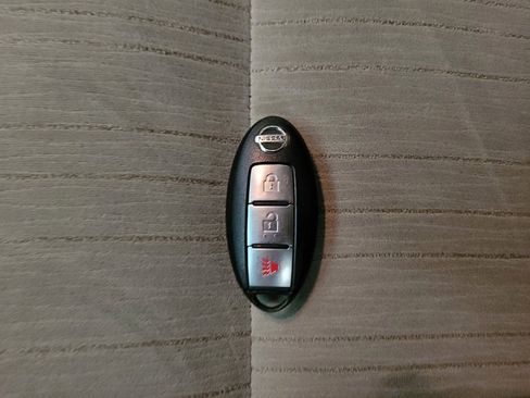 Used 2015 Nissan Quest SV FWD image 32