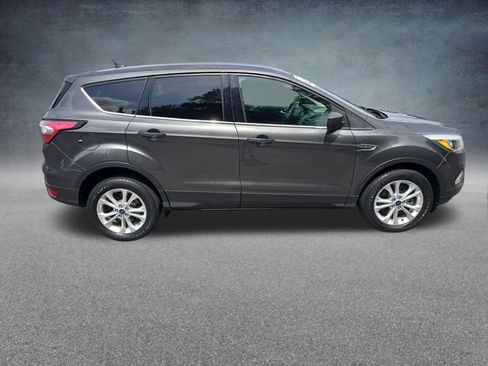 Used 2017 Ford Escape SE AWD/4WD image 8