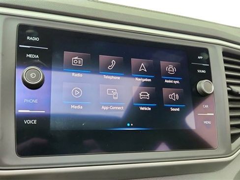 Used 2021 Volkswagen Atlas Cross Sport SE w/ Panoramic Sunroof Package image 43