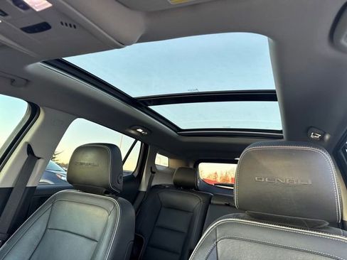 Used 2019 GMC Terrain Denali w/ Advanced Safety Package image 23