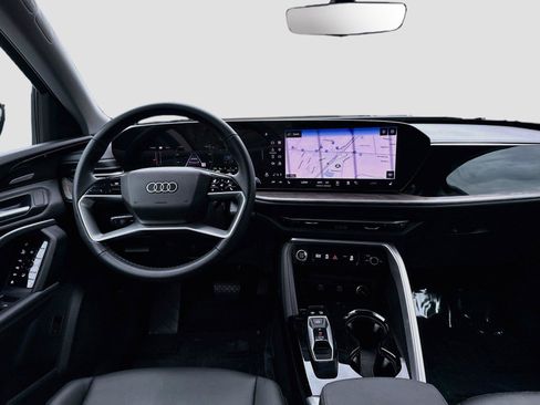 Certified 2025 Audi Q5 Premium AWD/4WD image 24