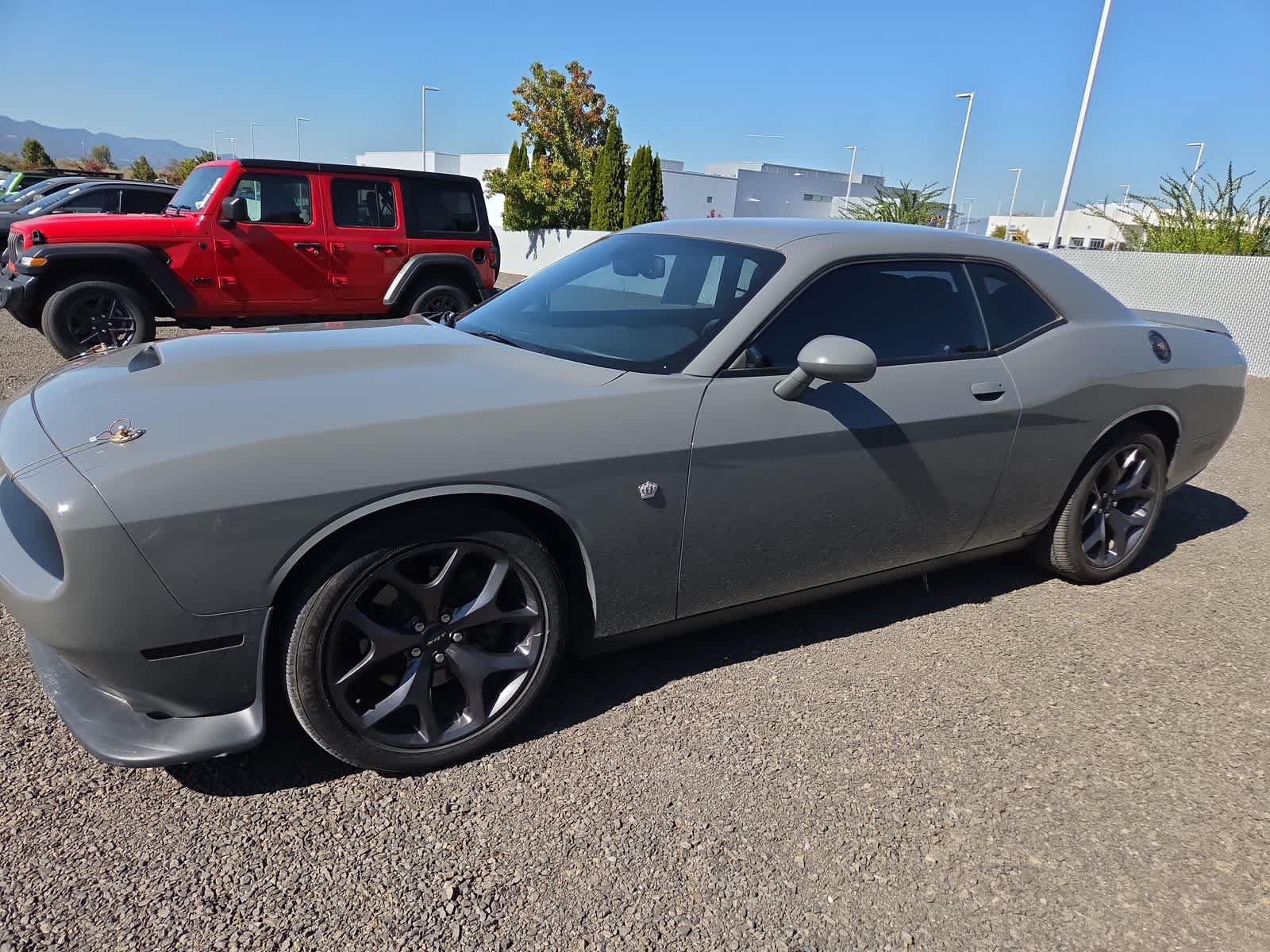 Used 2019 Dodge Challenger GT RWD image 2
