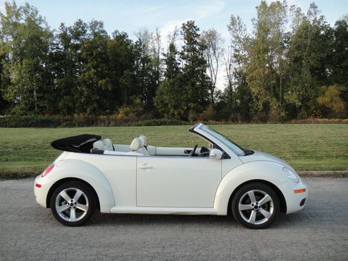 Used 2007 Volkswagen Beetle Triple White Edition image 13