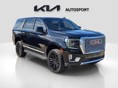 Used 2021 GMC Yukon Denali image 3