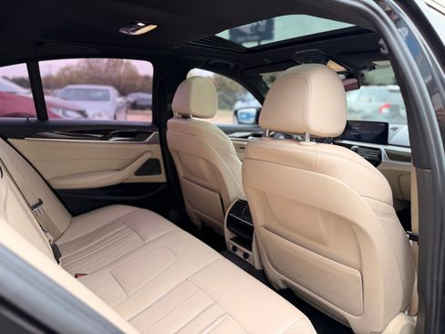 Used 2018 BMW 540i image 22