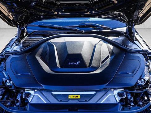 Used 2023 BMW i4 eDrive35 image 29