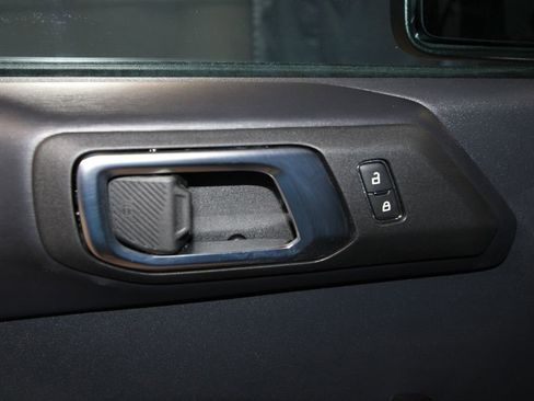 Used 2025 Ford Bronco Outer Banks image 6