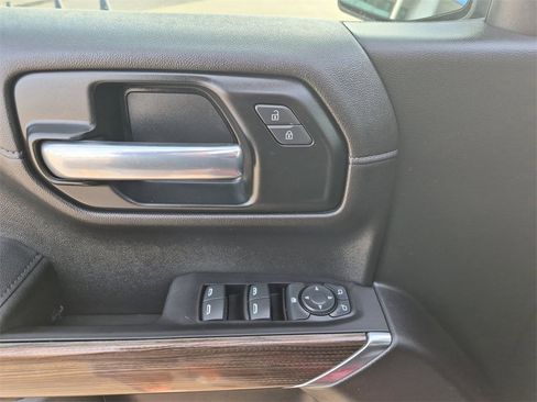 Used 2020 Chevrolet Silverado 1500 LT w/ All-Star Edition image 13