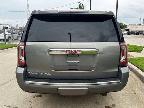 Used 2019 GMC Yukon XL Denali w/ Open Road Package image 7