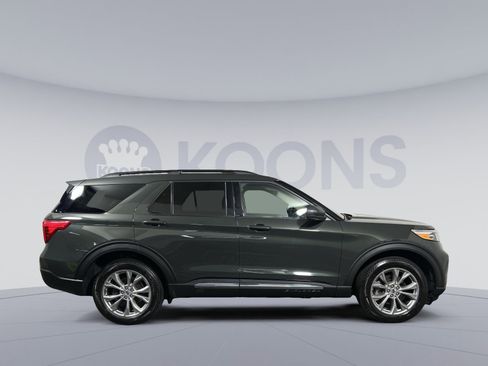 Used 2022 Ford Explorer XLT w/ Equipment Group 202A image 8