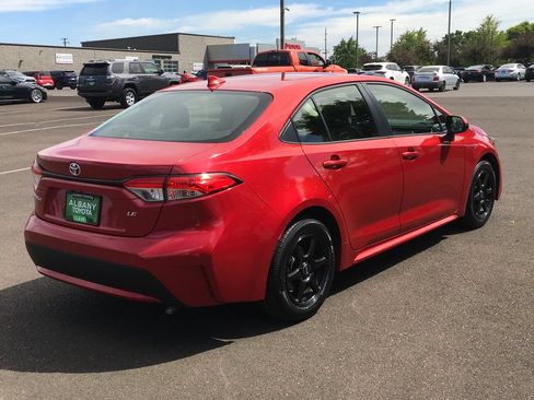 Used 2021 Toyota Corolla LE FWD image 7
