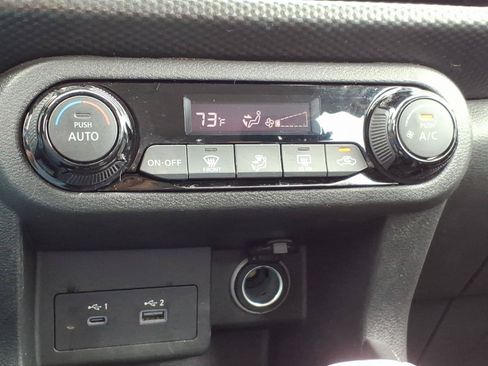 Used 2022 Nissan Kicks SV FWD image 24