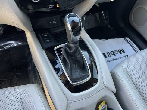 Certified 2022 Nissan Rogue Sport SL image 18