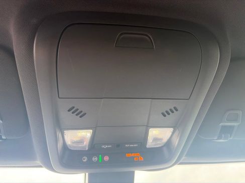 Used 2023 Chevrolet Equinox RS w/ RS Leather Package AWD/4WD image 31