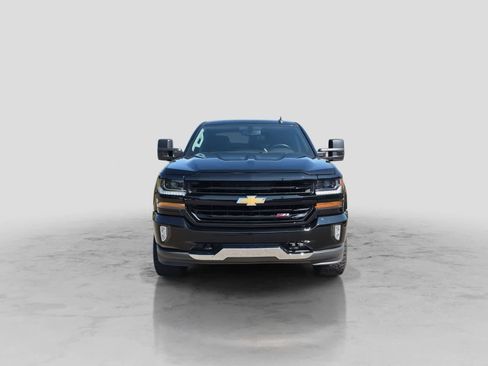 Used 2017 Chevrolet Silverado 1500 LT w/ All Star Edition AWD/4WD image 3