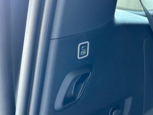 Used 2024 Jeep Grand Wagoneer Series I AWD/4WD image 37