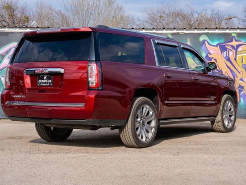 Used 2016 GMC Yukon XL Denali w/ Open Road Package image 7
