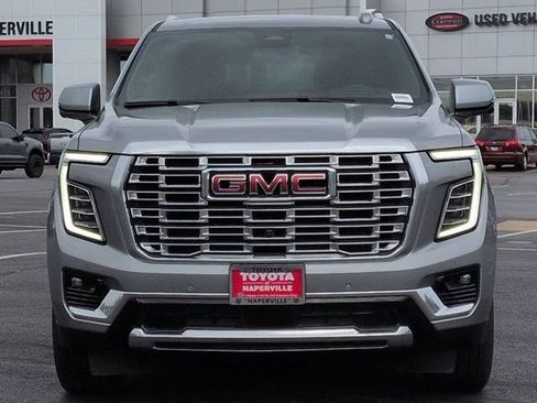 Used 2025 GMC Yukon XL Denali AWD/4WD image 4