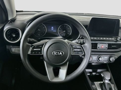 Used 2020 Kia Forte LXS FWD image 17