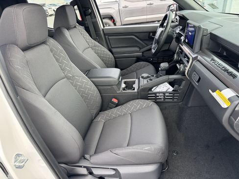 New 2026 Toyota Tacoma SR5 AWD/4WD image 8