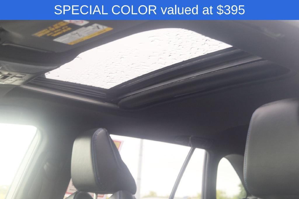Used 2019 Toyota RAV4 XSE w/ XSE Weather Package AWD/4WD image 4