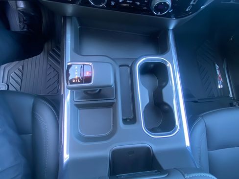 Used 2025 Chevrolet Silverado 1500 LT Trail Boss w/ LT Trail Boss Premium Package image 12