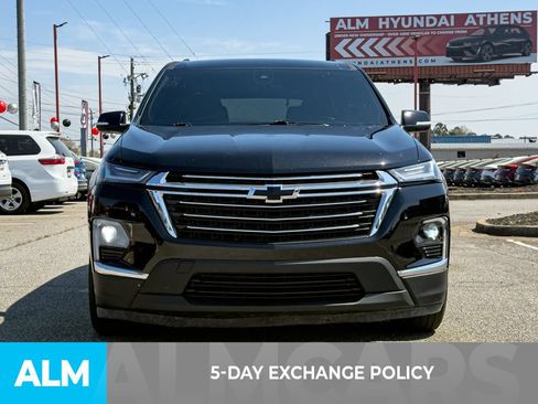 Used 2023 Chevrolet Traverse LT FWD image 3