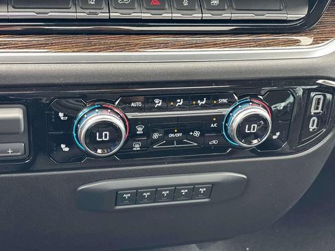 New 2026 GMC Sierra 2500 SLE w/ SLE Convenience Package AWD/4WD image 9