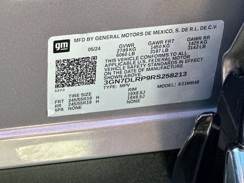 Used 2024 Chevrolet Equinox EV LT FWD image 52