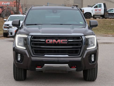Used 2021 GMC Yukon AT4 AWD/4WD image 2
