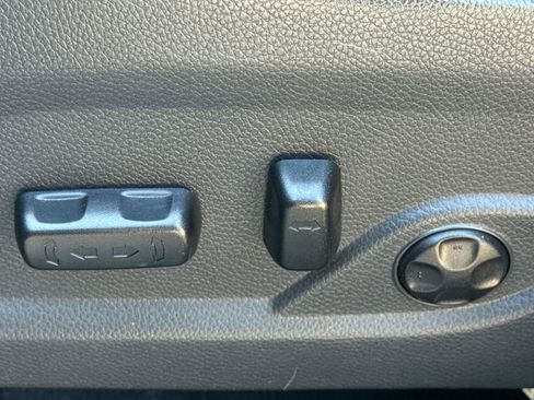 Used 2017 Hyundai Santa Fe Sport w/ 2.0T Ultimate Tech Package 05 image 23