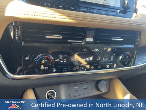 Used 2021 Nissan Rogue Platinum image 15