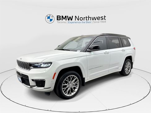 Used 2025 Jeep Grand Cherokee L Summit w/ MOPAR Finishing Package image 1