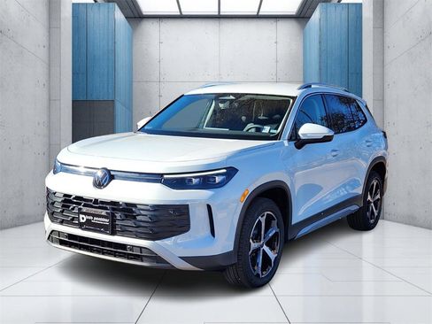 New 2026 Volkswagen Tiguan SE image 22