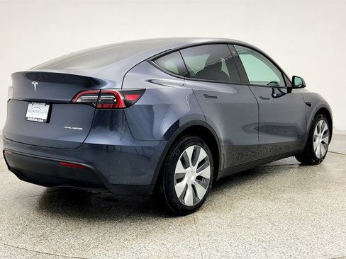 Used 2023 Tesla Model Y Long Range image 5