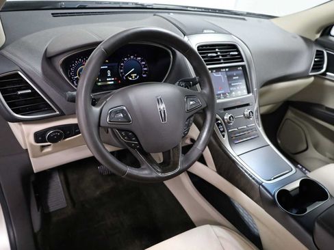 Used 2017 Lincoln MKX Reserve w/ Lincoln MKX Climate Package AWD/4WD image 4