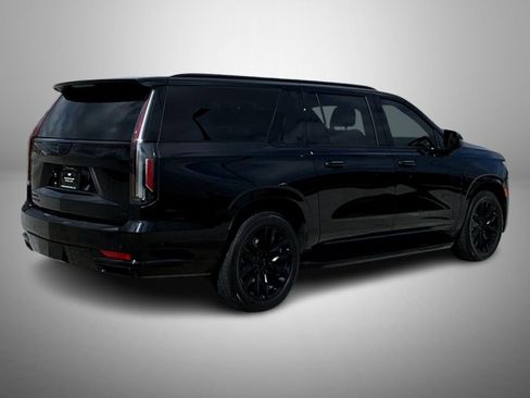 Certified 2024 Cadillac Escalade ESV Sport w/ Touring Package AWD/4WD image 5