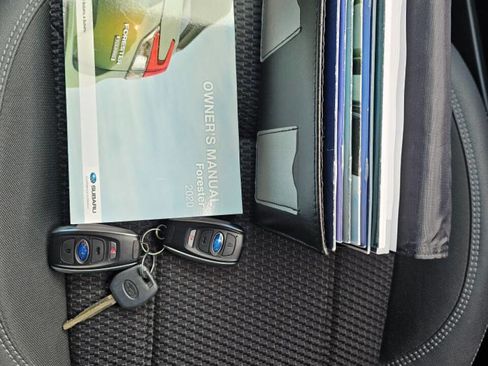 Used 2020 Subaru Forester Premium image 30