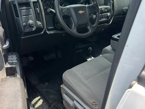 Used 2018 Chevrolet Silverado 2500 W/T AWD/4WD image 20