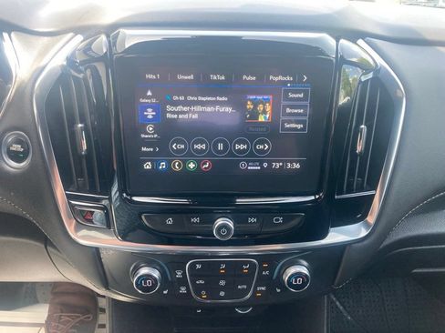 Certified 2023 Chevrolet Traverse LT w/ Rear Camera Mirror Package FWD image 29