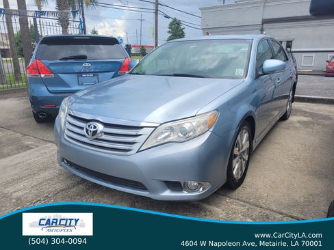 Used 2011 Toyota Avalon Limited FWD image 1