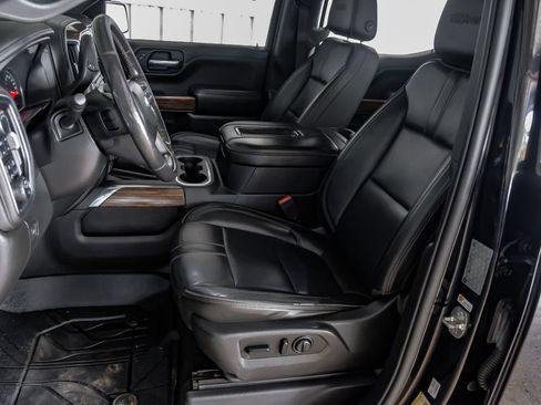 Used 2019 Chevrolet Silverado 1500 High Country w/ Z71 Off-Road Package AWD/4WD image 28