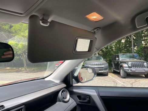 Used 2018 Toyota RAV4 LE w/ All Weather Liner Package AWD/4WD image 31