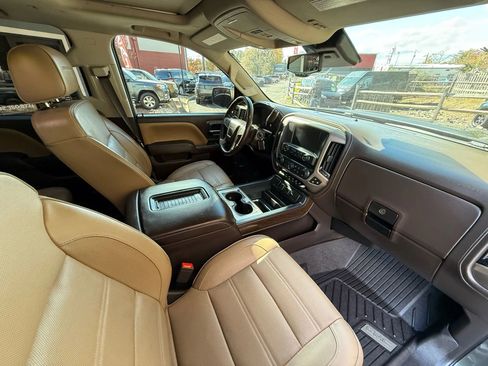 Used 2018 GMC Sierra 2500 Denali w/ Suspension Package, Off-Road image 36