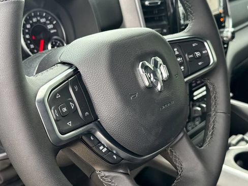 New 2026 RAM 1500 4x4 Crew Cab image 29
